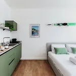 Gasthuis Casa Batel & - Ferry, Free Parking, Market & Side 4*