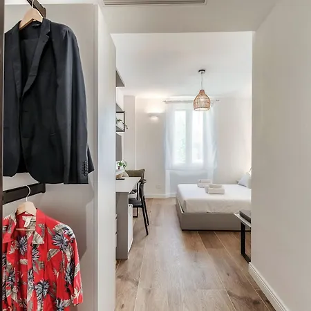 Penzion Casa Batel & - Ferry, Free Parking, Market & Side Como