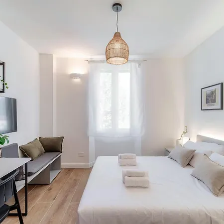 Casa Batel & - Ferry, Free Parking, Market & Side Penzion