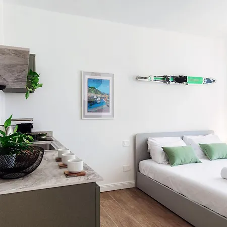 Casa Batel & - Ferry, Free Parking, Market & Side Como