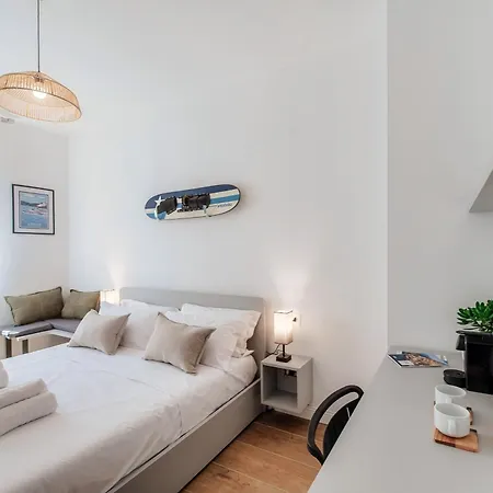 Casa Batel & - Ferry, Free Parking, Market & Side Penzion