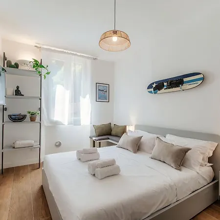 Casa Batel & - Ferry, Free Parking, Market & Side Penzion